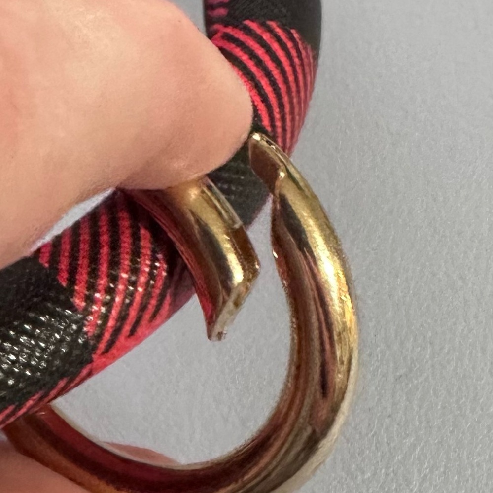 Plaid Keychain Bracelet with Tassel - Picture 6 of 6